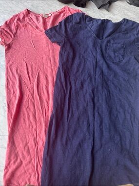 Lot of 2 GAP Pink & Navy Short Sleeve V-Neck Tee Dresses
